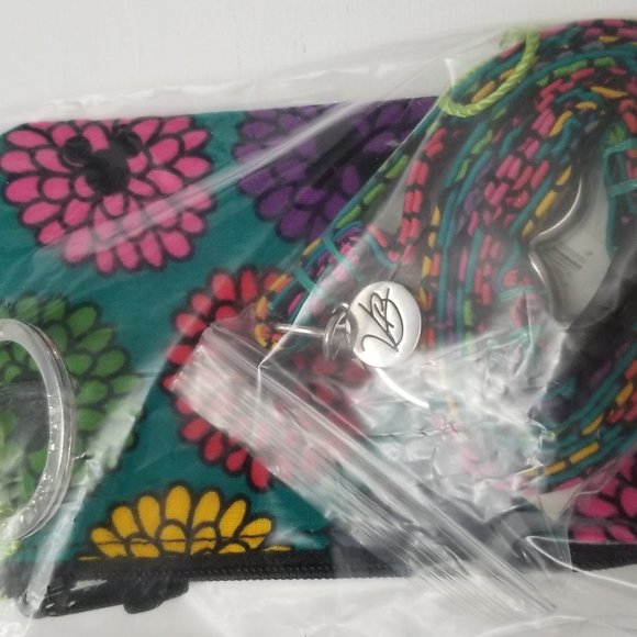 Vera Bradley Disney Parks Mickeys Magical Blooms Zip ID and lanyard set - Picture 1 of 1
